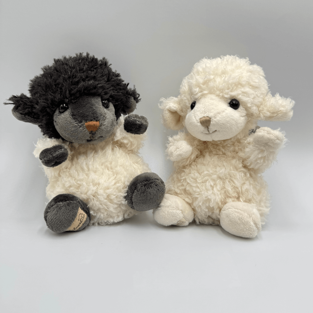 Owca BUKOWSKI Black Sheep czarna - 15 cm - Bukowski zdjęcie 3