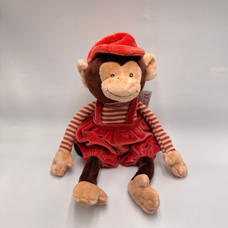 Małpka Winston w czerwonych spodenkach- 25 cm 