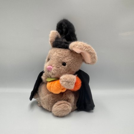 Myszka halloween z dynią w łapkach 
