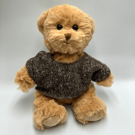 Miś BUKOWSKI Louis brązowy sweter - 25 cm